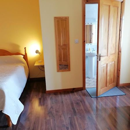 Danubio Guest Accommodation Doonbeg Esterno foto