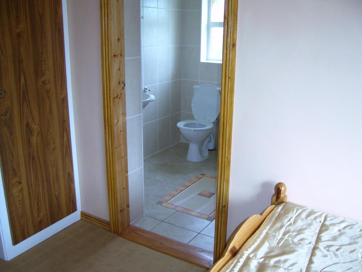 Danubio Guest Accommodation Doonbeg Esterno foto