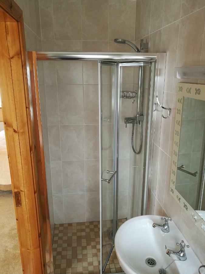 Danubio Guest Accommodation Doonbeg Esterno foto