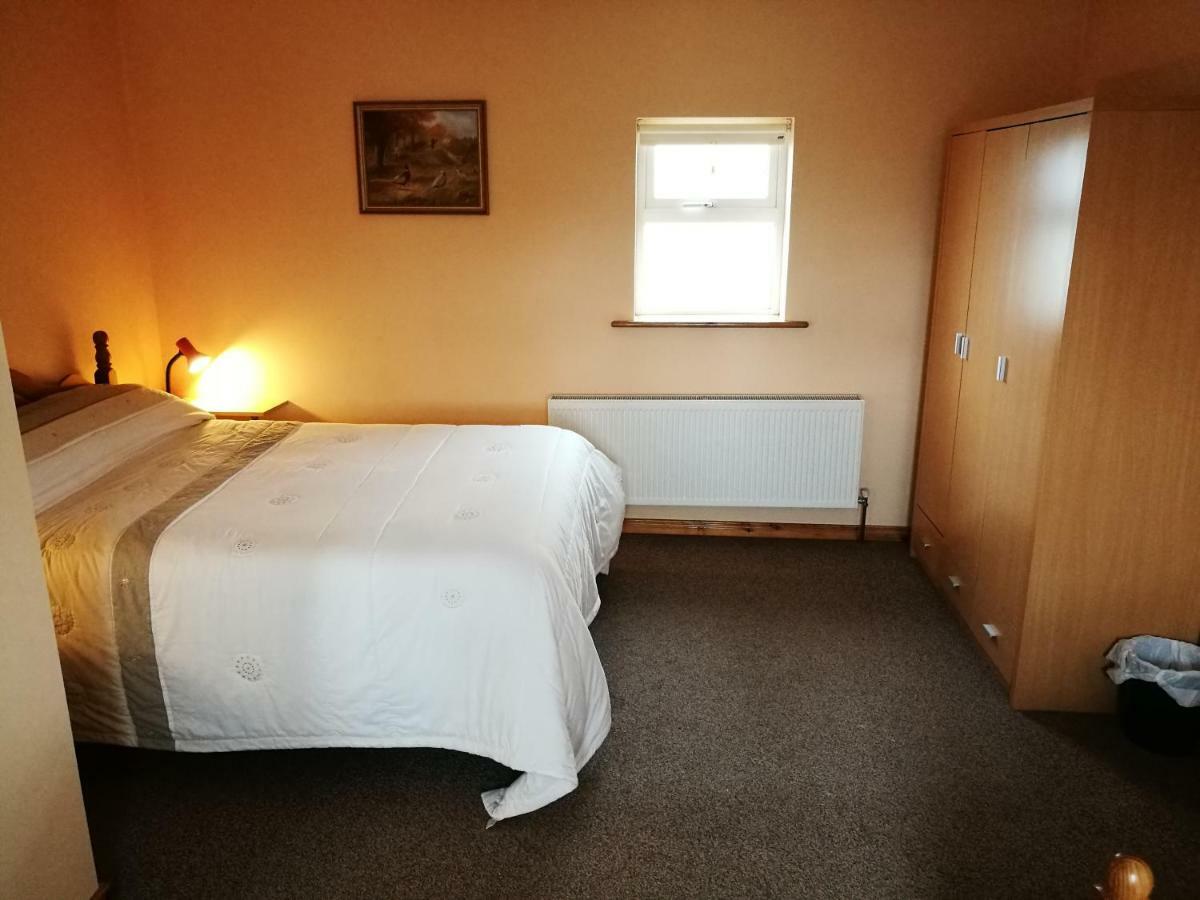 Danubio Guest Accommodation Doonbeg Esterno foto