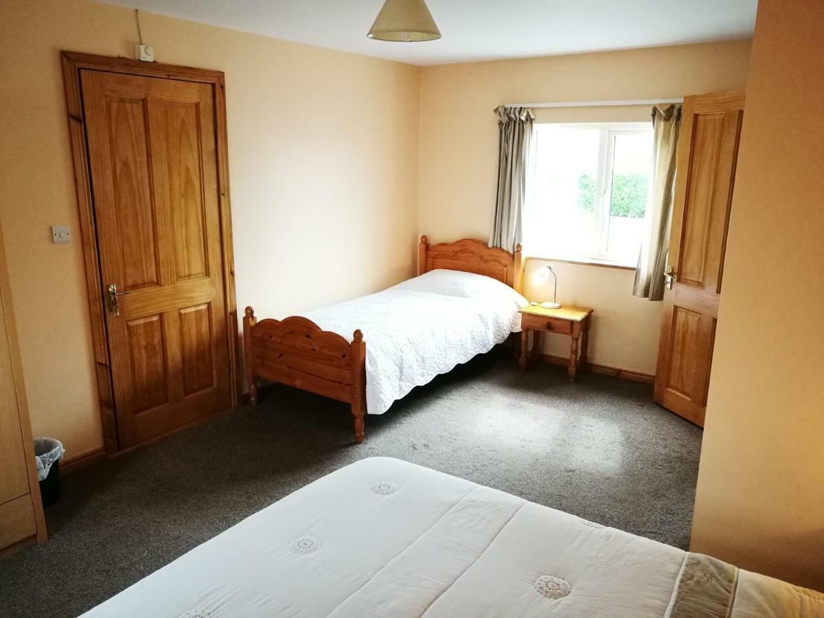 Danubio Guest Accommodation Doonbeg Esterno foto