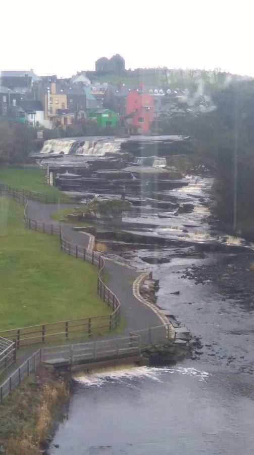 Danubio Guest Accommodation Doonbeg Esterno foto